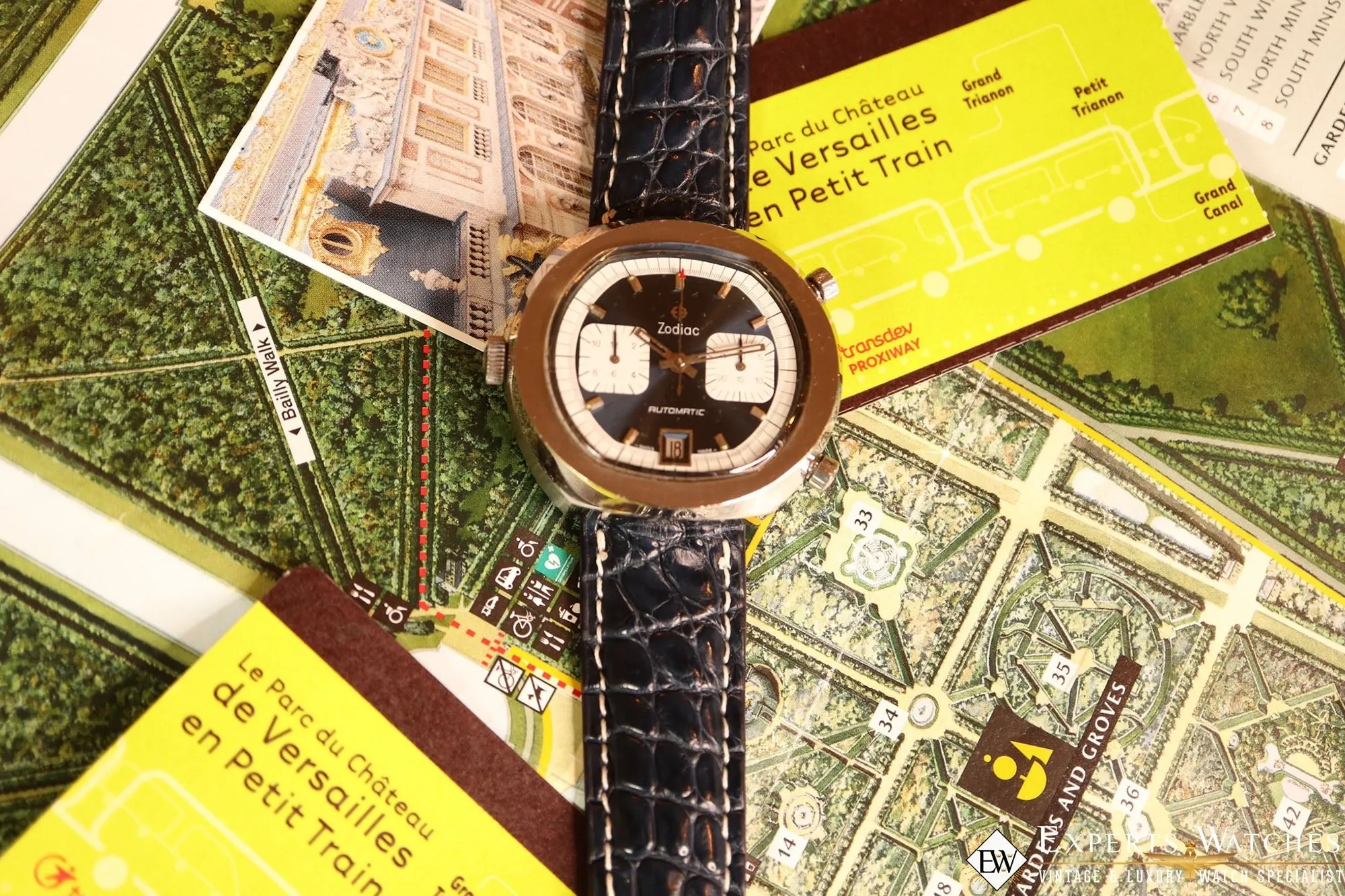1970's Vintage Zodiac Chronograph Cal 12 / 90 Automatic Date Blue TV Ref 902-887