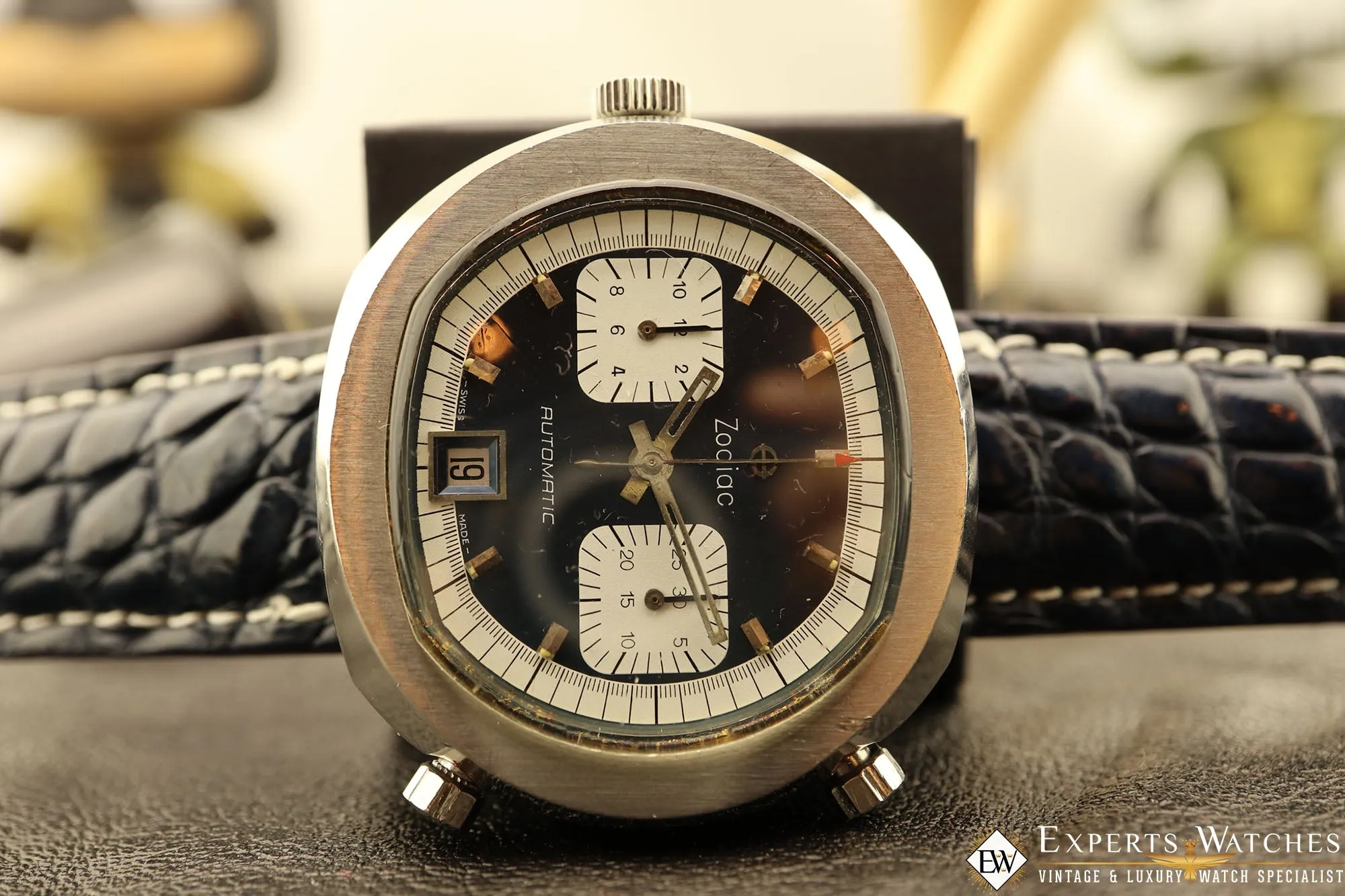 1970's Vintage Zodiac Chronograph Cal 12 / 90 Automatic Date Blue TV Ref 902-887