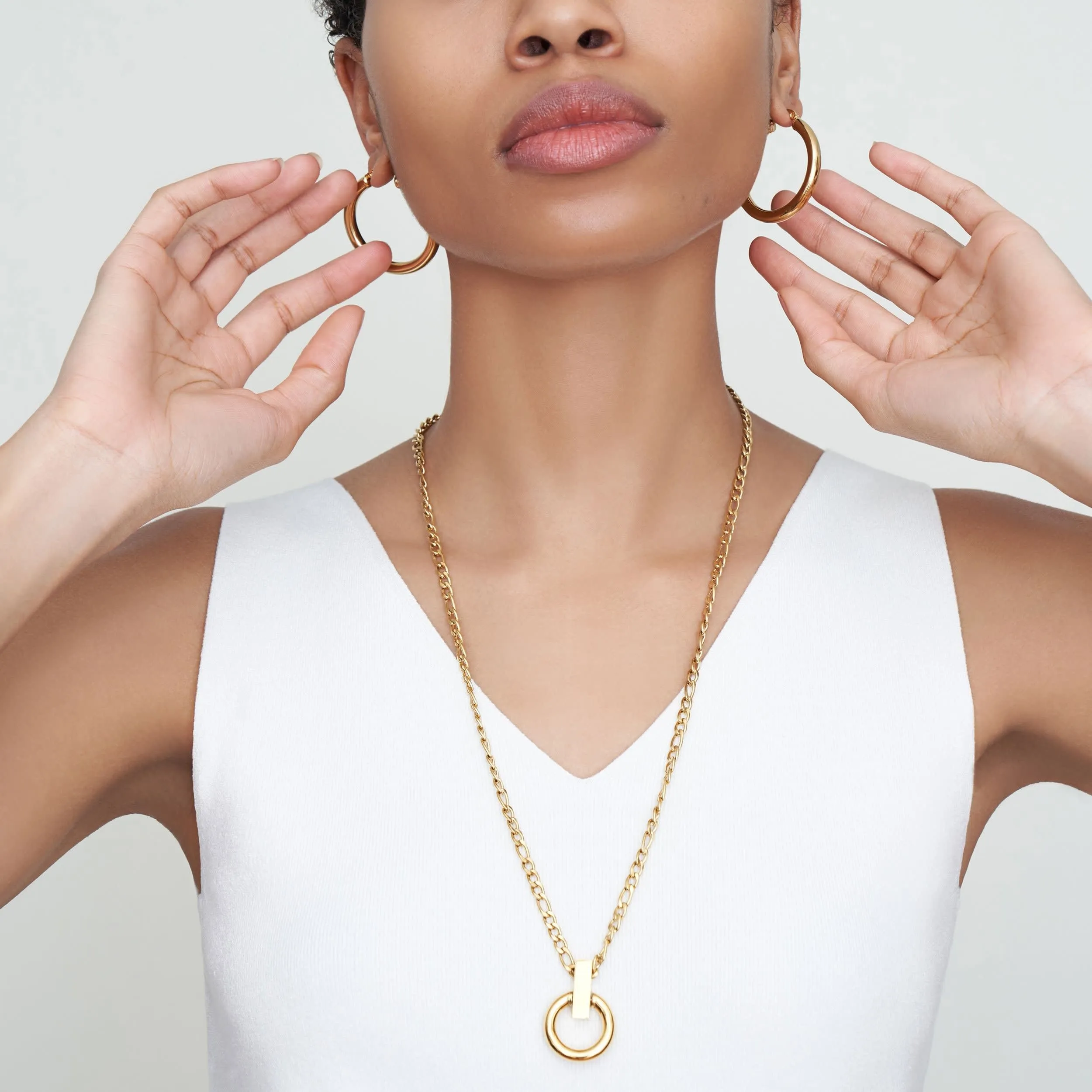 Claressa Necklace :: Gold
