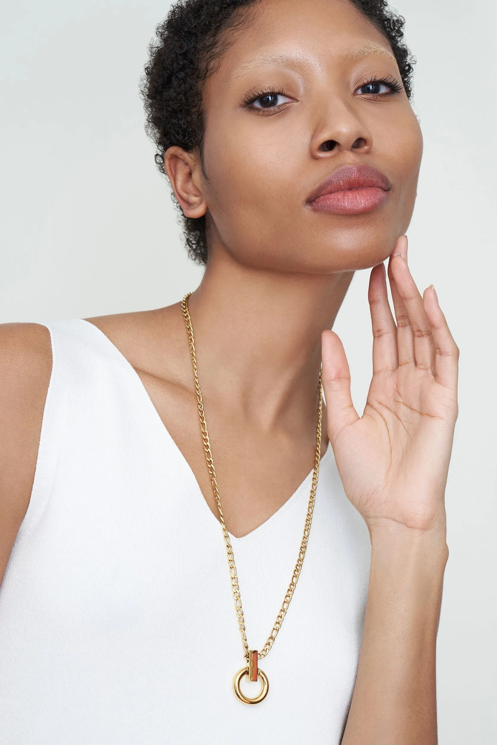 Claressa Necklace :: Gold