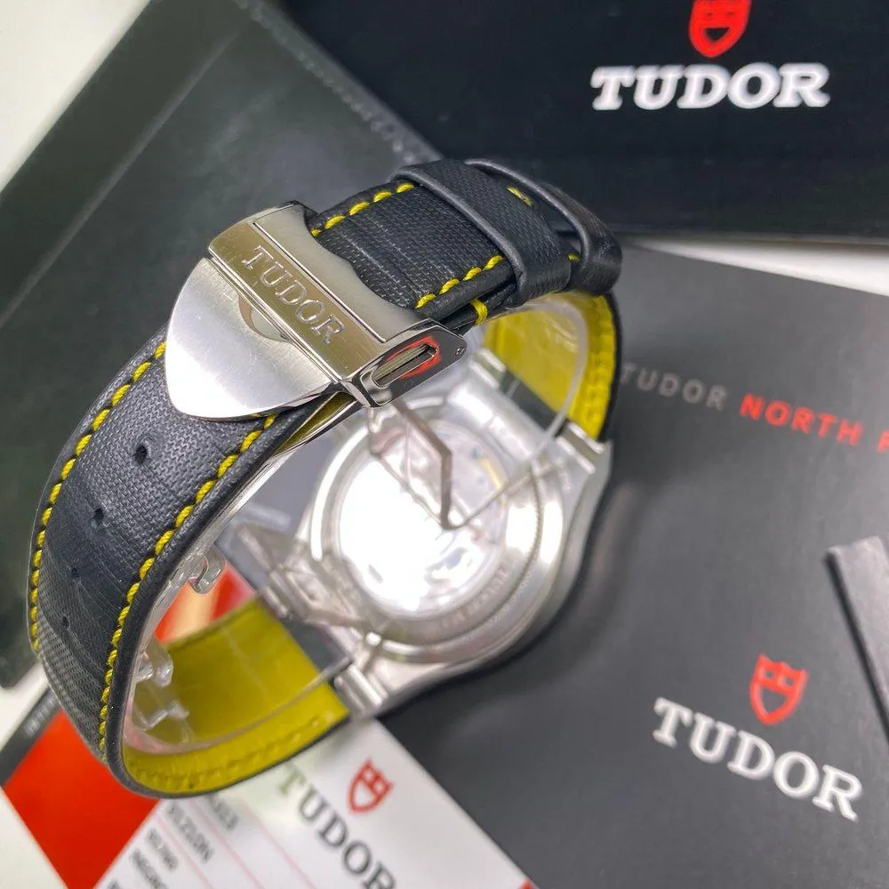 Tudor North Flag M91210N-0002