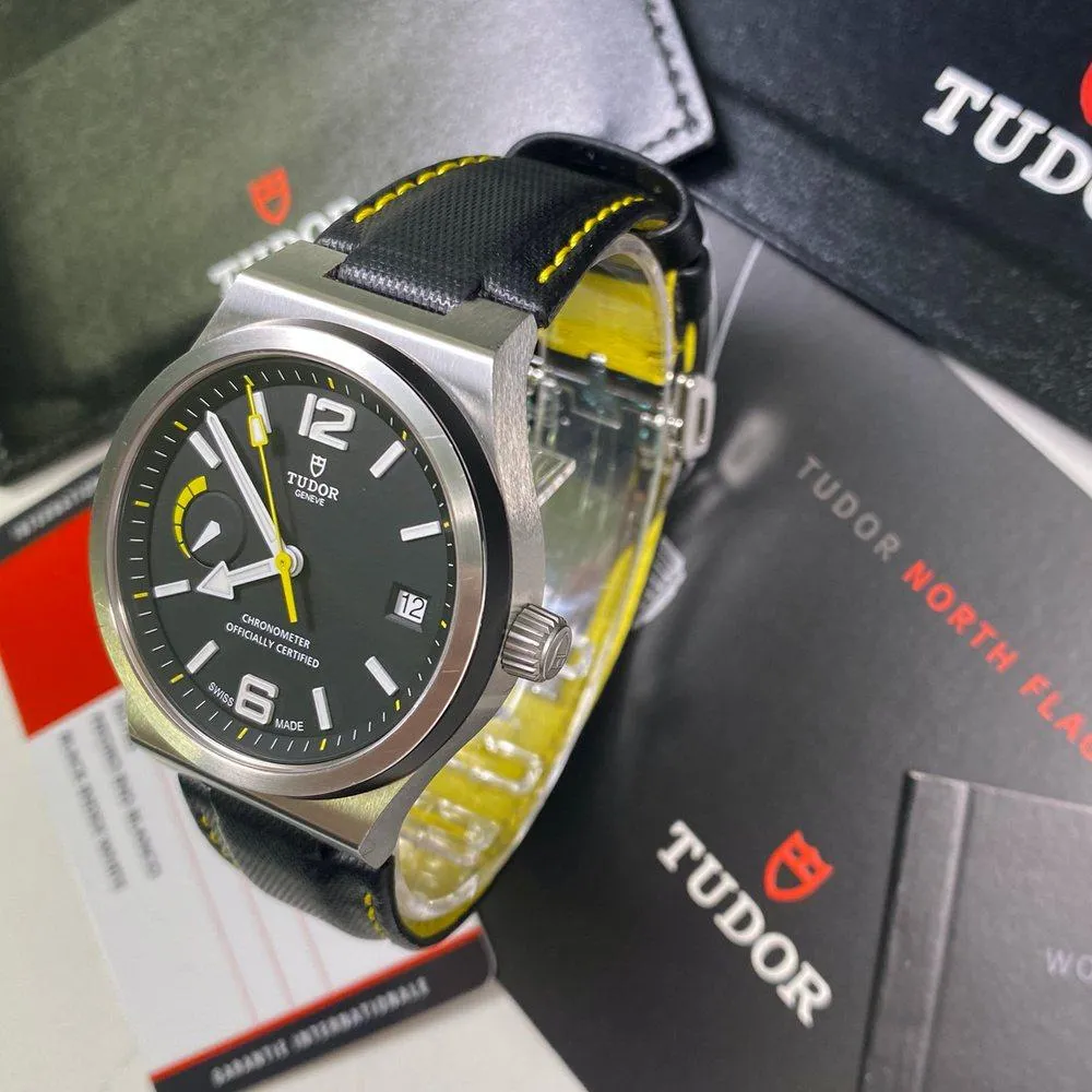 Tudor North Flag M91210N-0002