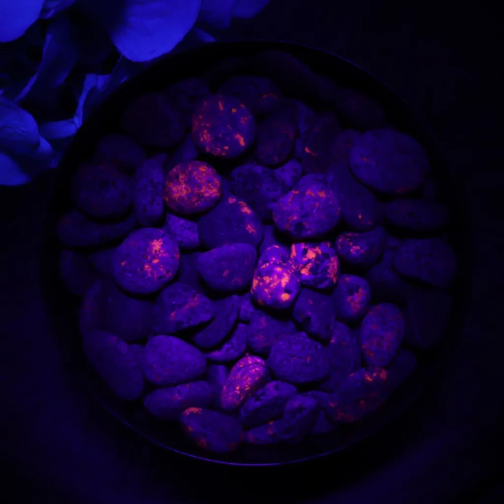 UV Reactive Lake Superior Sodalite Mini Pebble