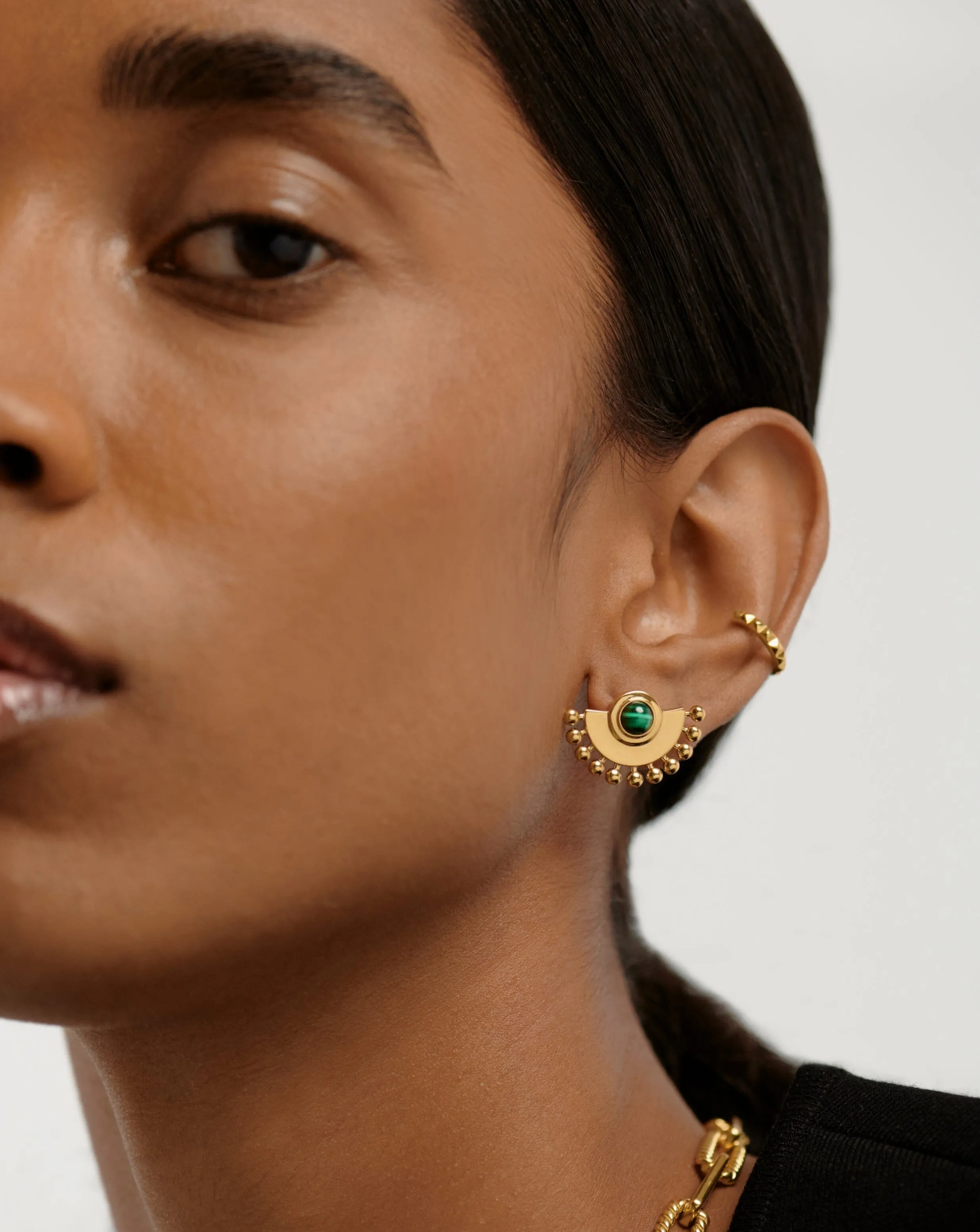 Zenyu Fan Gemstone Stud Earrings